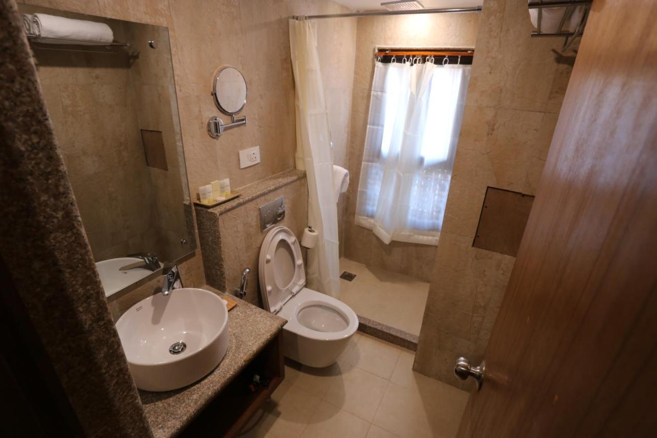 Pahan Chhen - Boutique Hotel Kathmandu Bagian luar foto